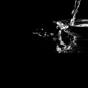 弟弟射精给姐姐
